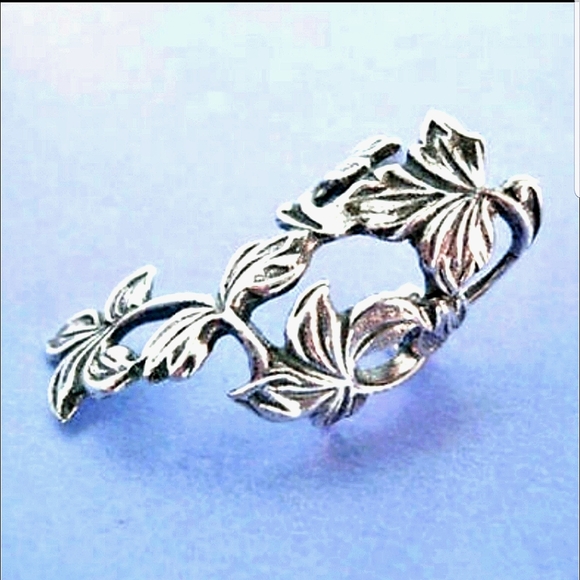 Beautiful Boho Sterling Silver Creeper Leaf Clip Earring - Picture 4 of 4